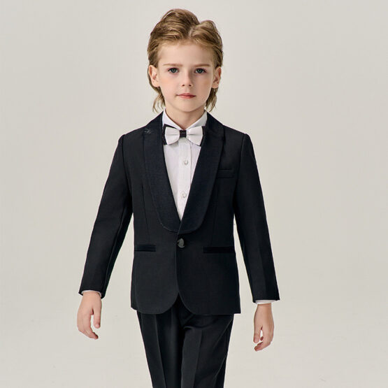 Tuxedo con Camisa, Pantalon y Corbatin